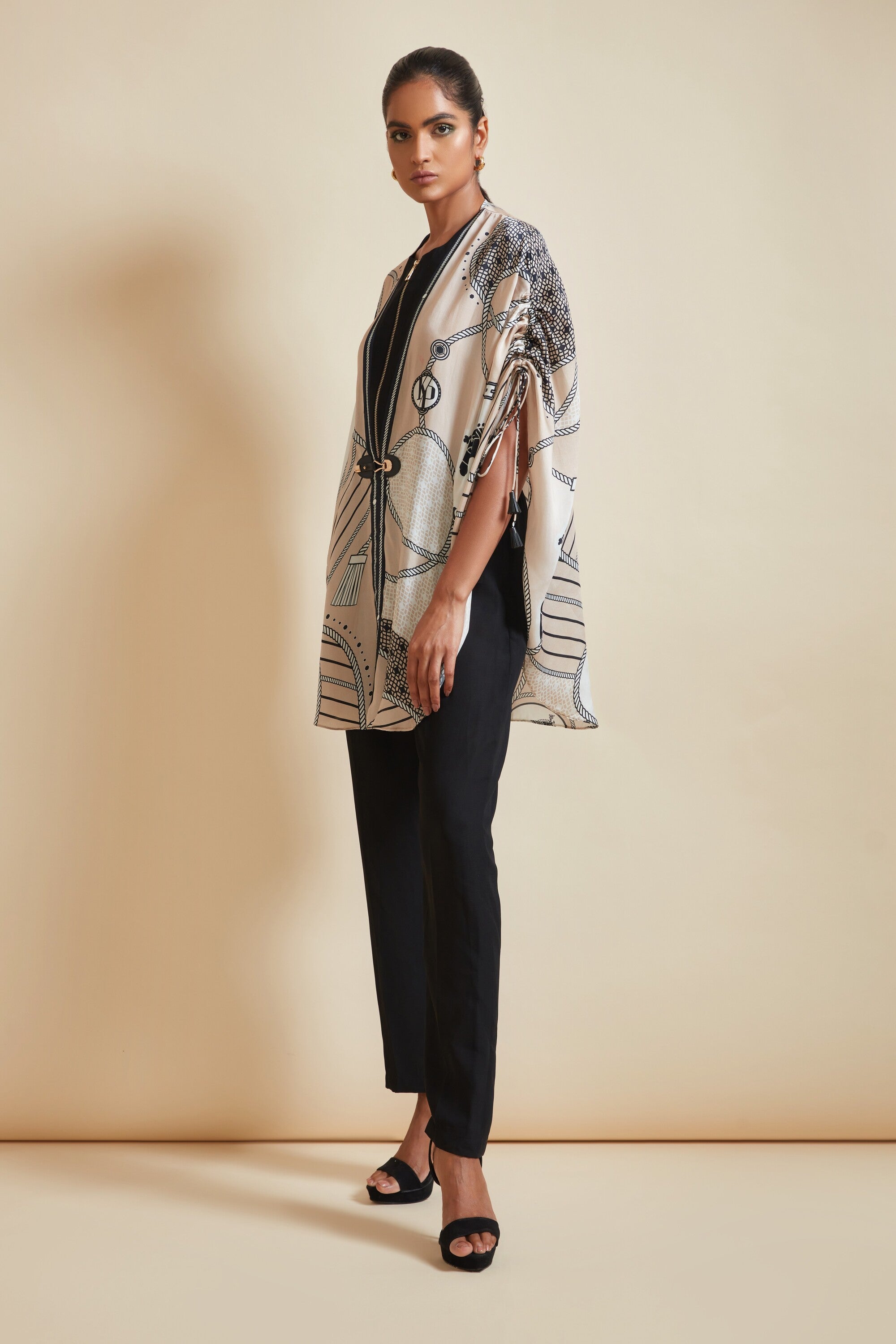 Baraz cape