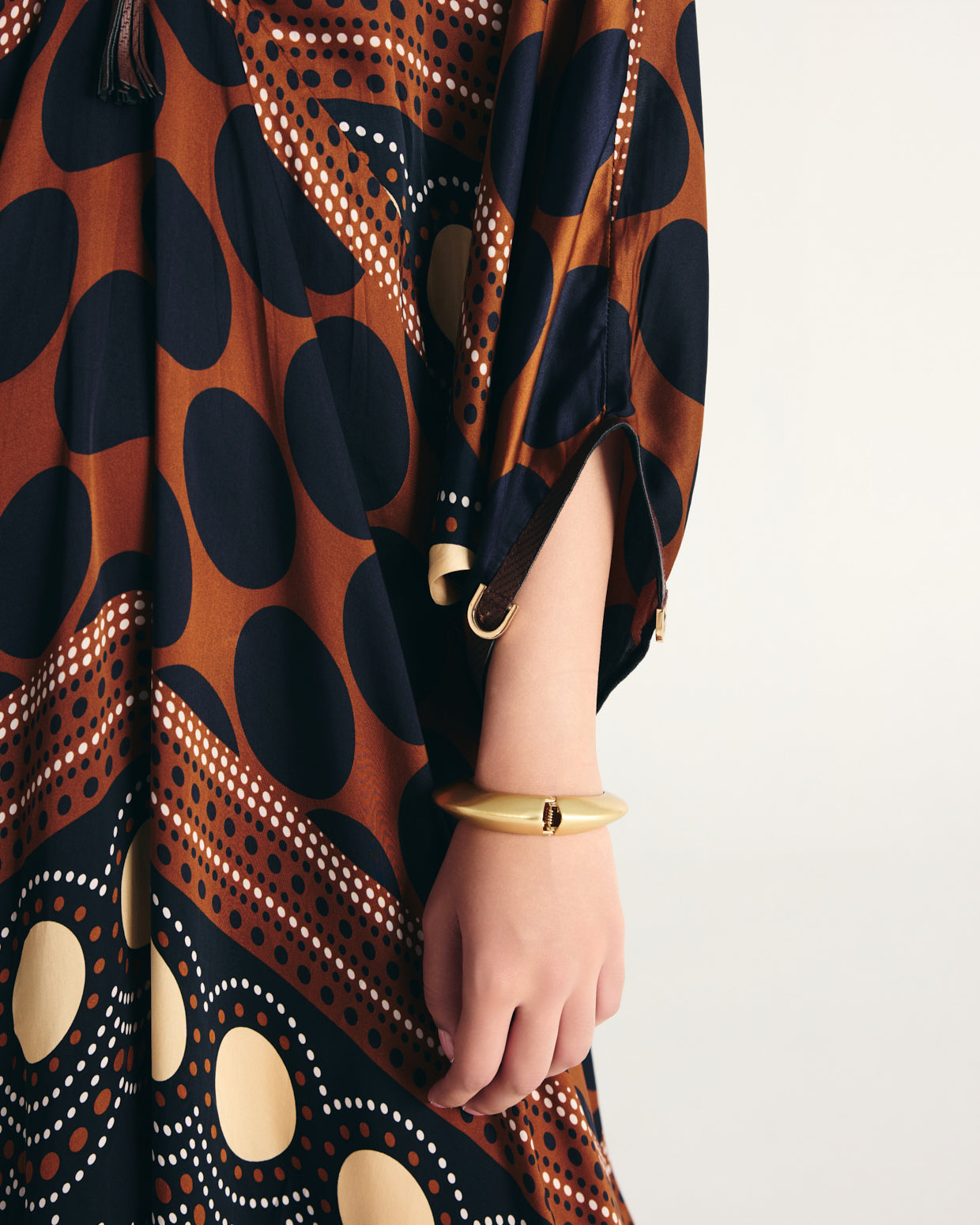AVAAN KAFTAN