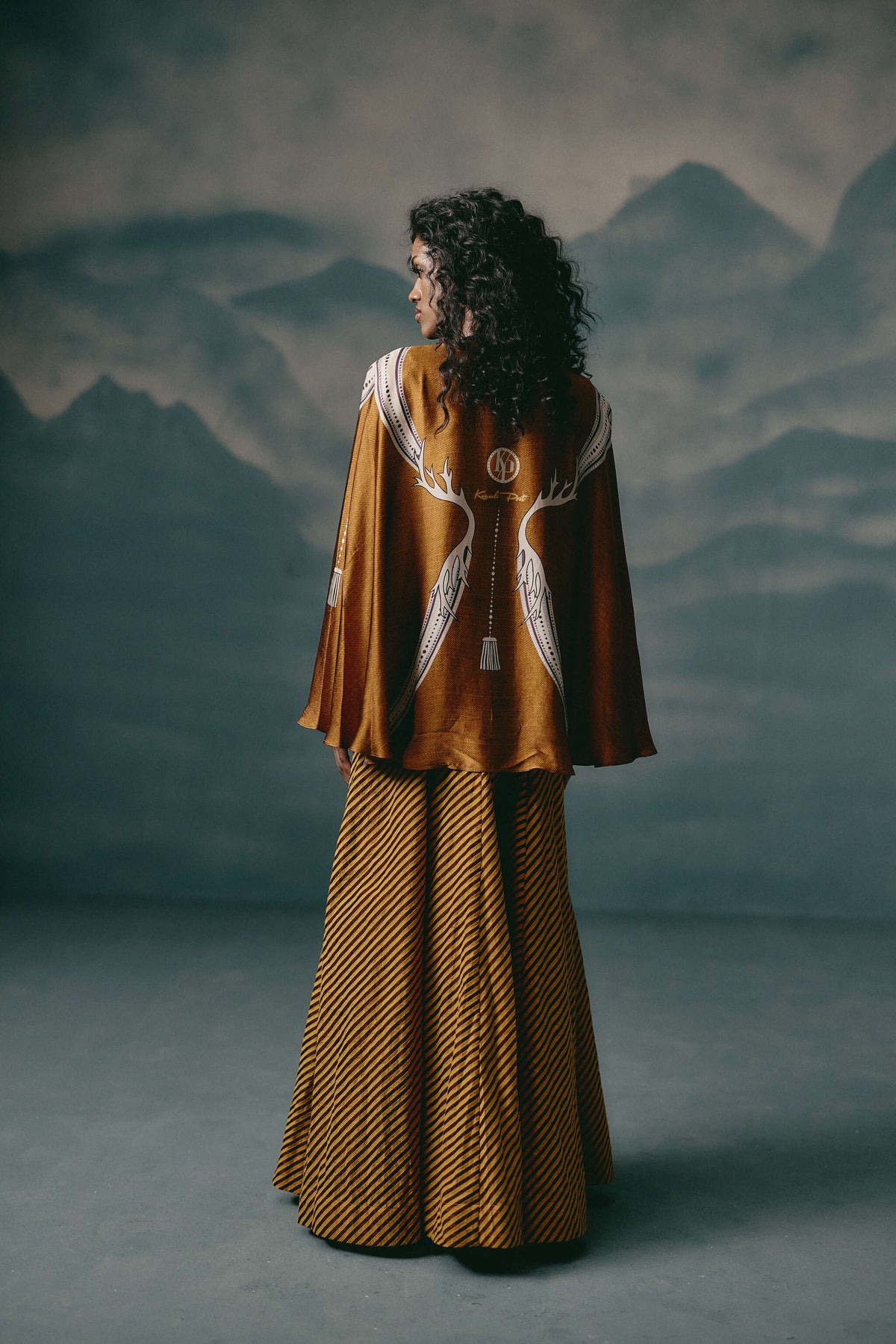 RHEA ABAYA SET