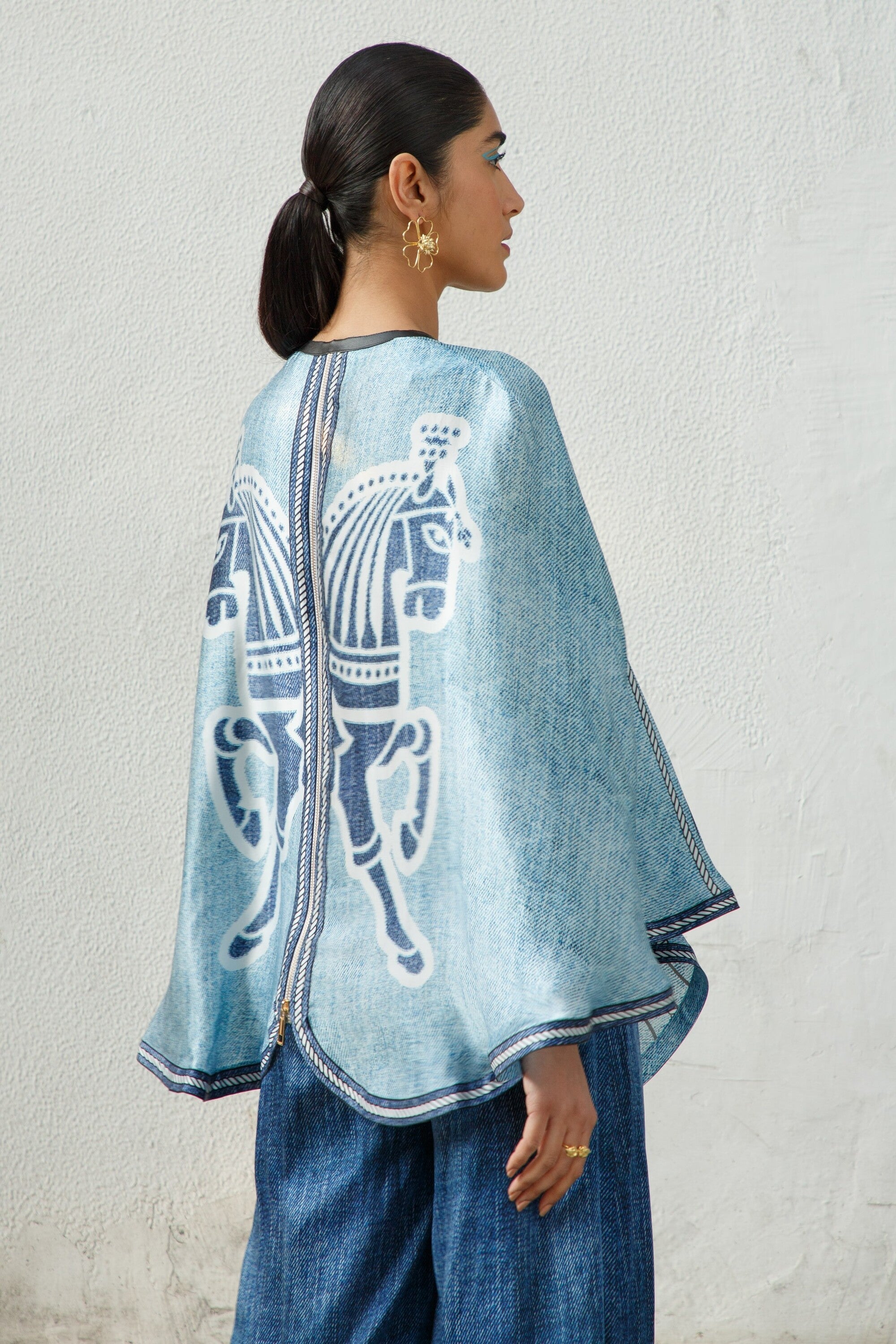 Farzin Cape