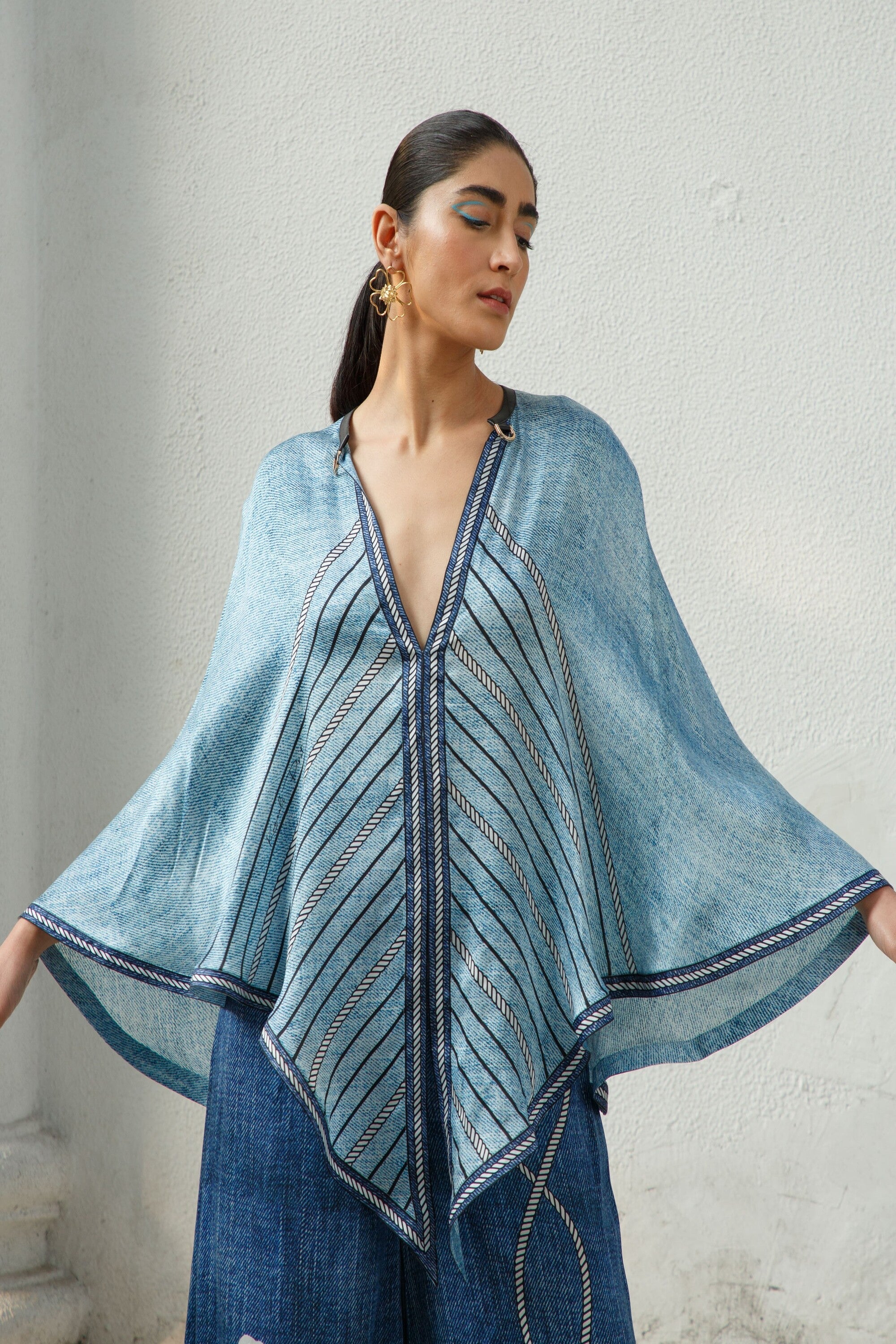 Farzin Cape