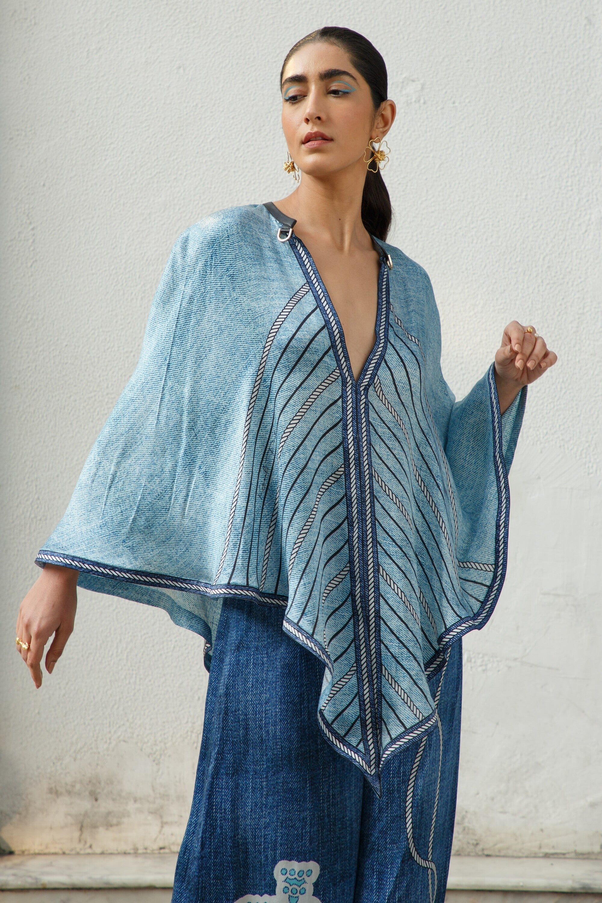 Farzin Cape