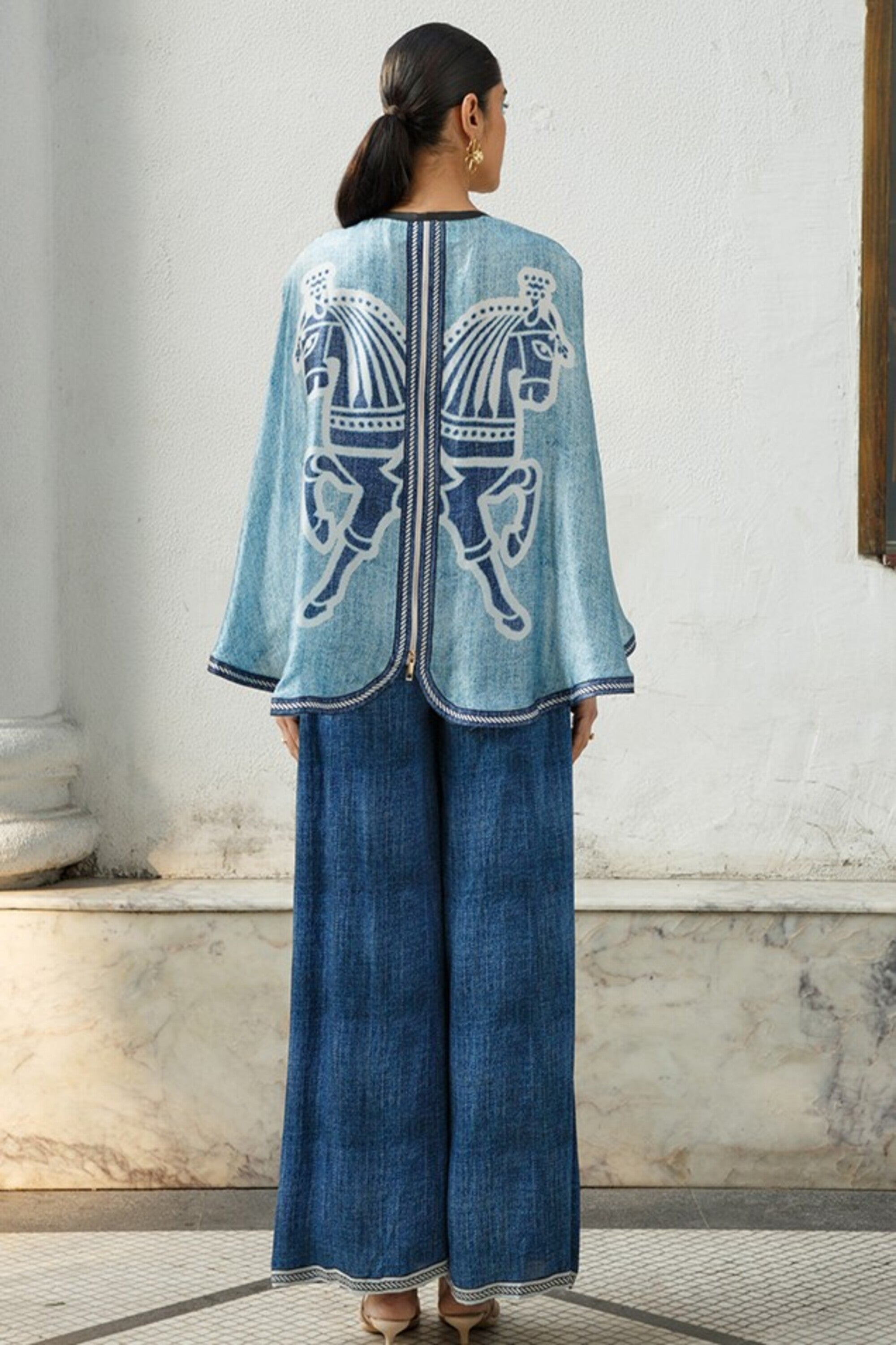 Farzin Cape